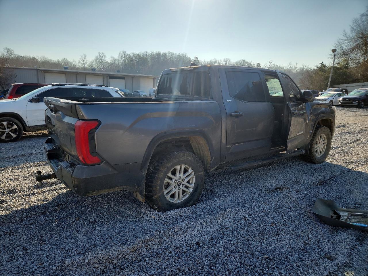 2024 Toyota Tundra Crewmax Sr - Фото 3