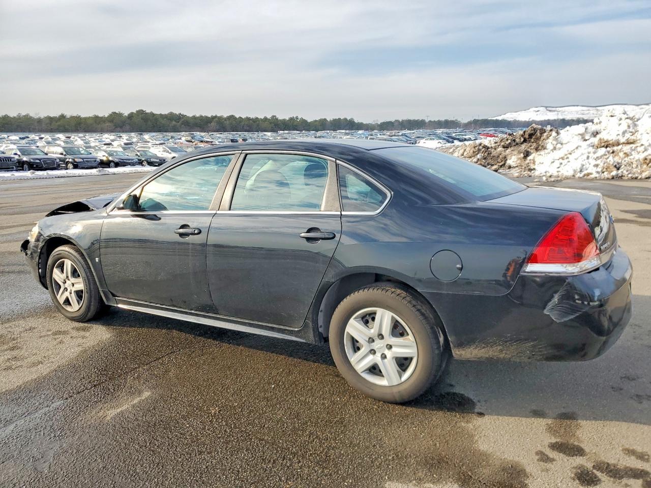 2010 Chevrolet Impala Ls - Фото 2
