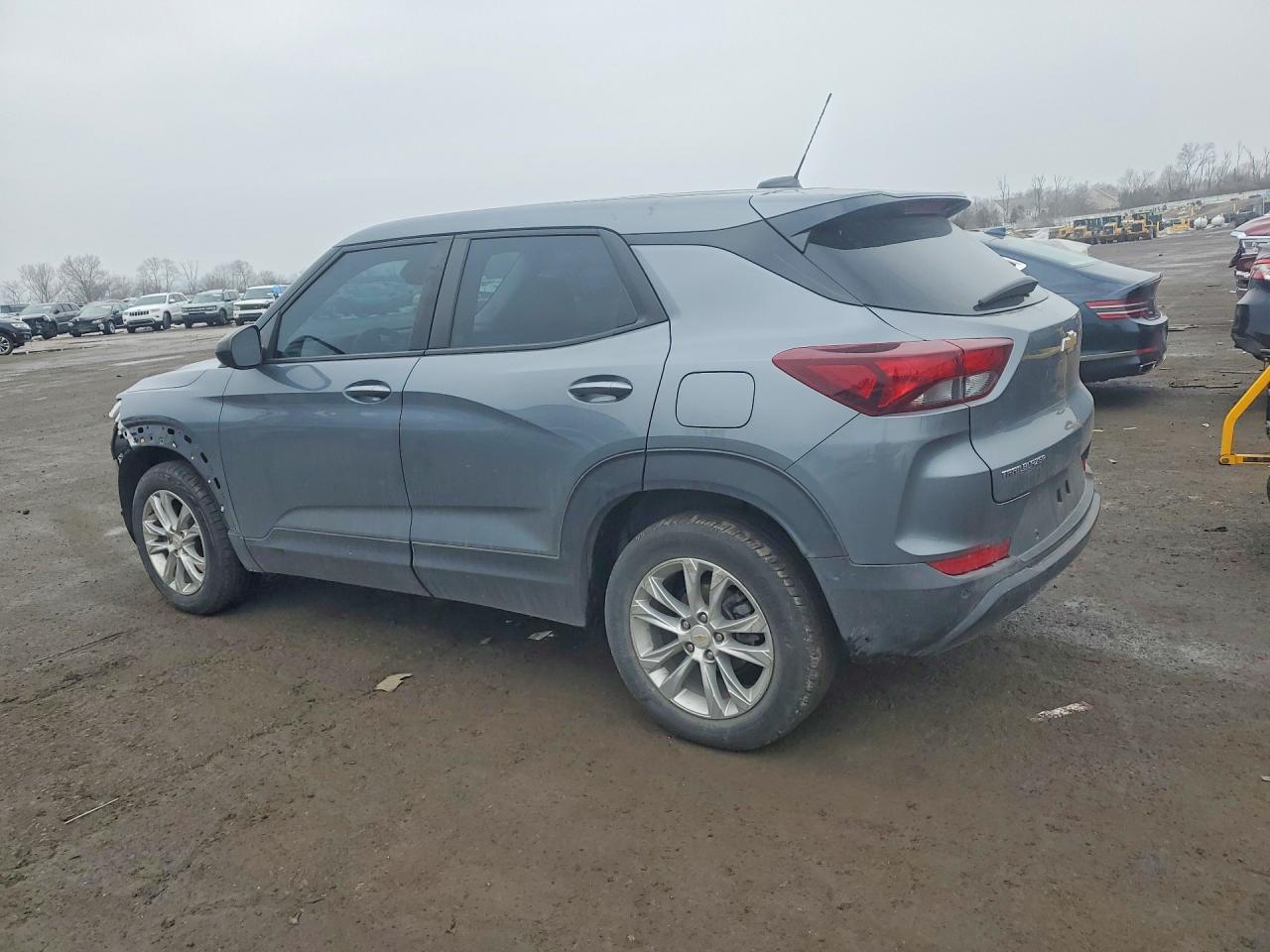 2021 Chevrolet Trailblazer Ls - Фото 2