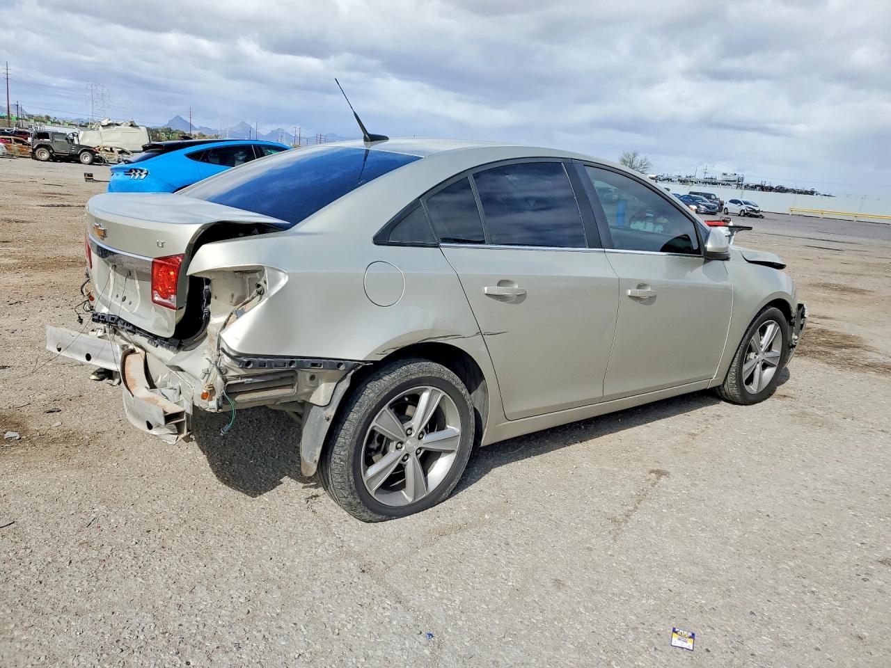 2013 Chevrolet Cruze Lt - Image 3