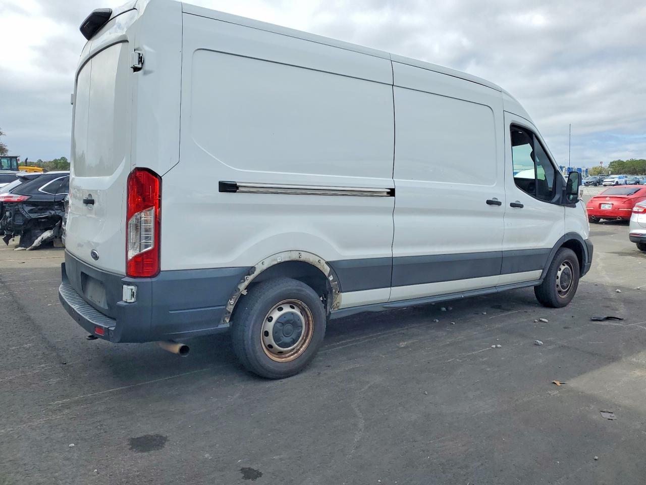 2021 Ford Transit 250 Utility / Service Van - Фото 3