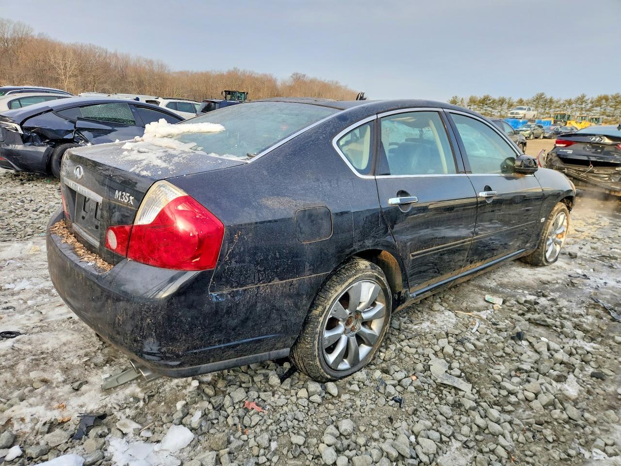 2007 Infiniti M35 Base - Image 3