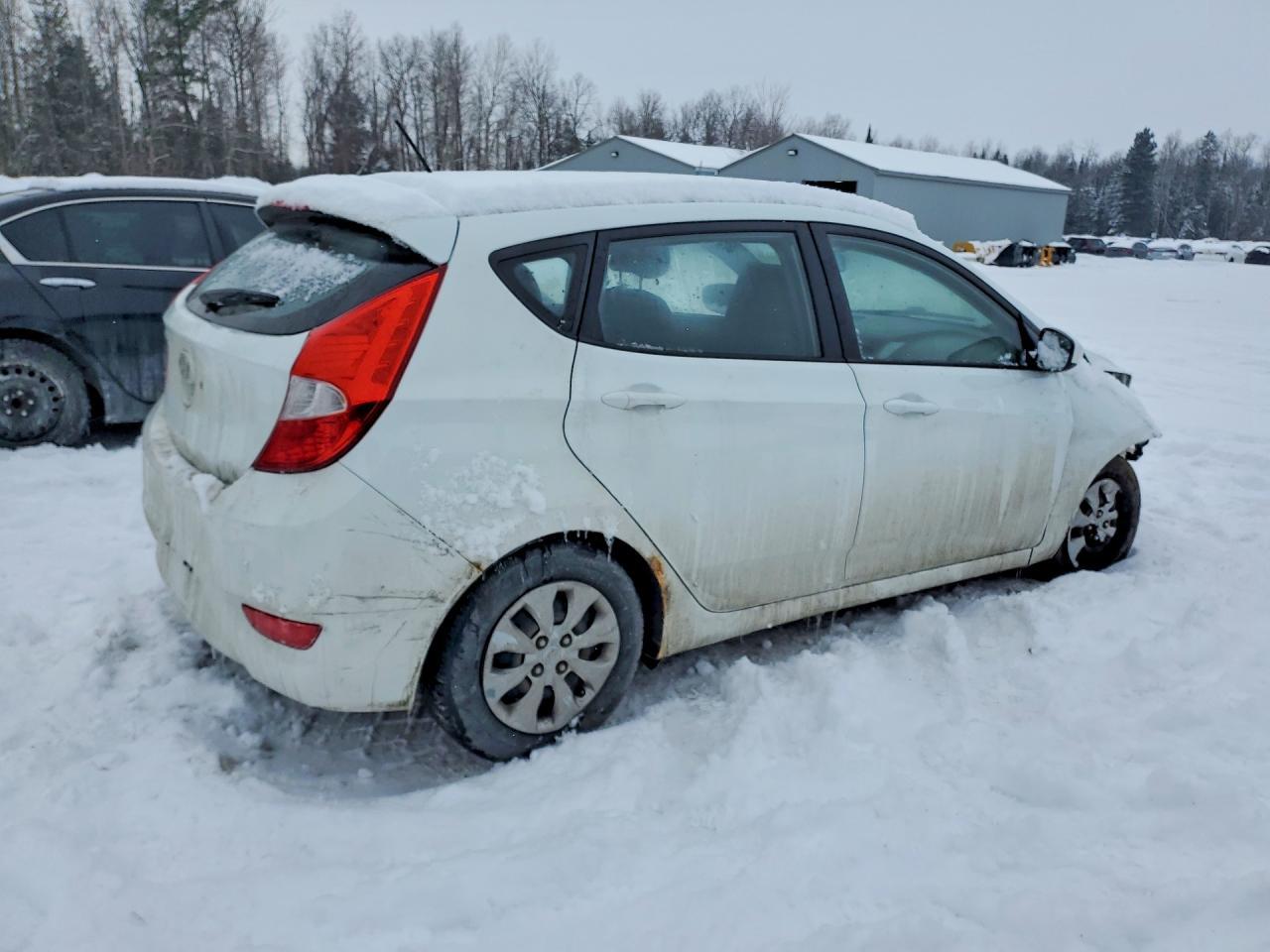 2016 Hyundai Accent Se - Фото 3