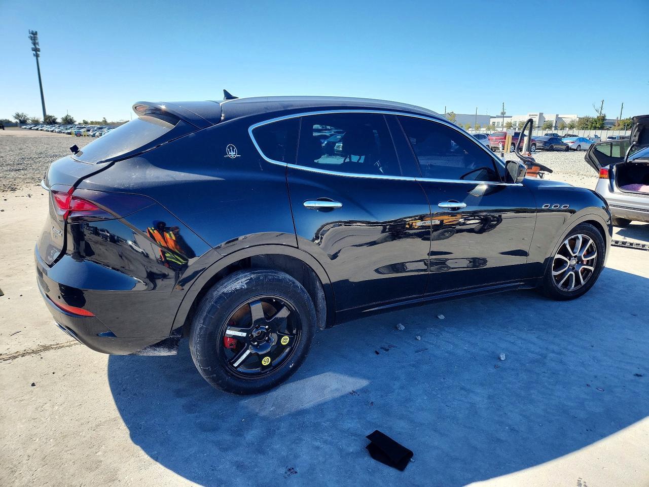 2017 Maserati Levante S - Фото 3