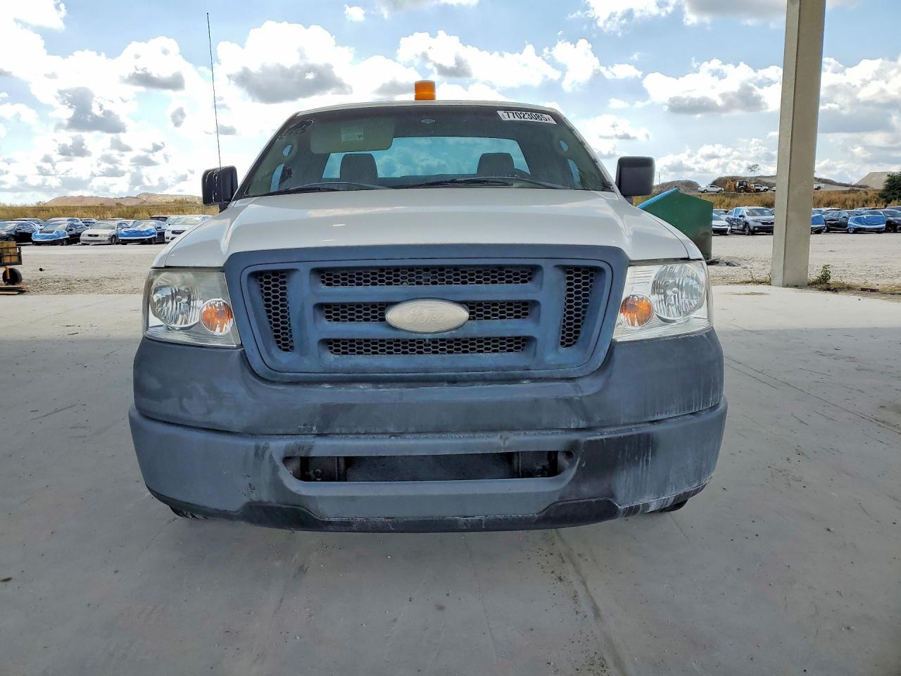 2008 Ford F150 - Image 5