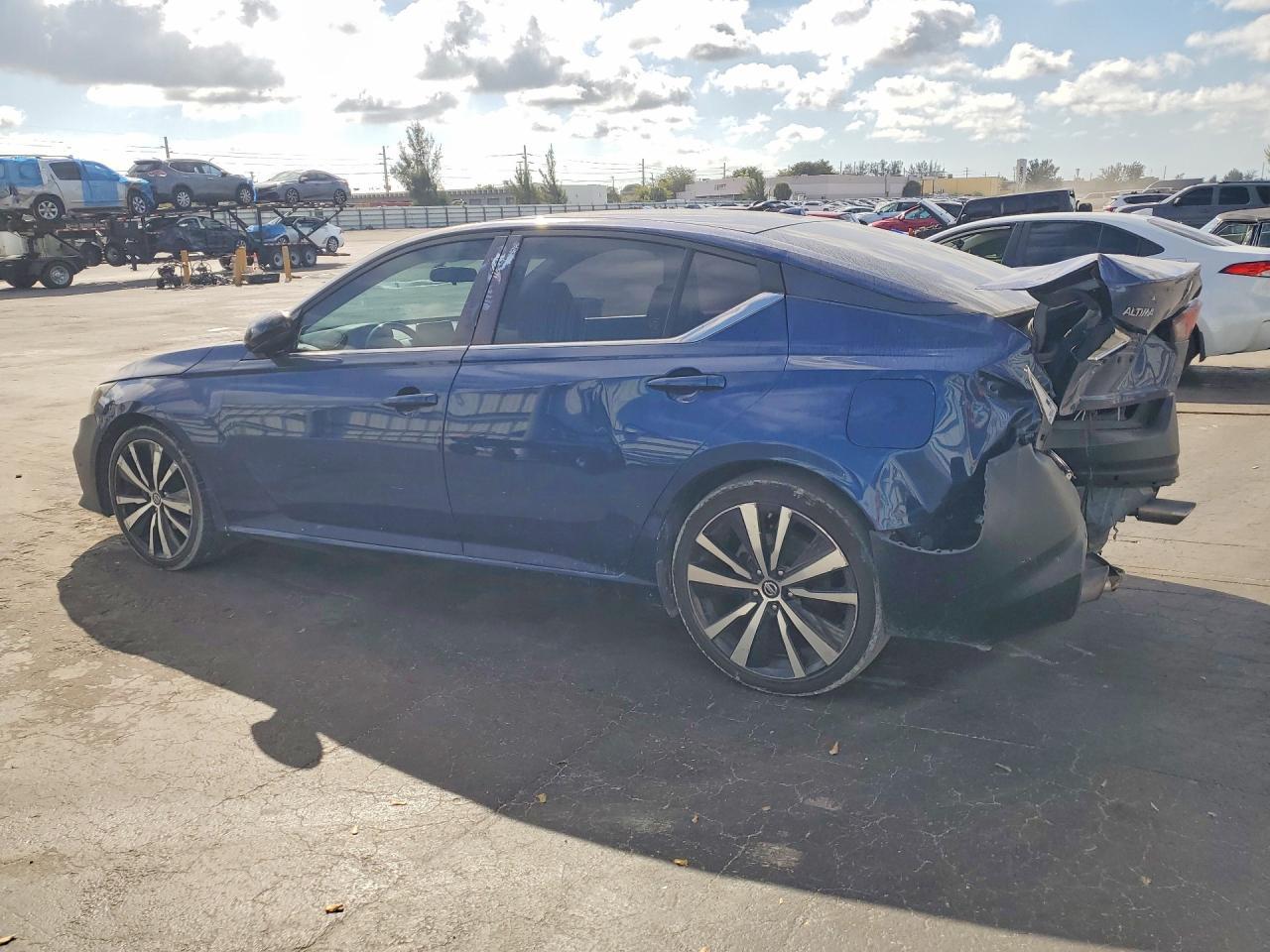 2019 Niss Altima 2.5 Sr - Фото 2