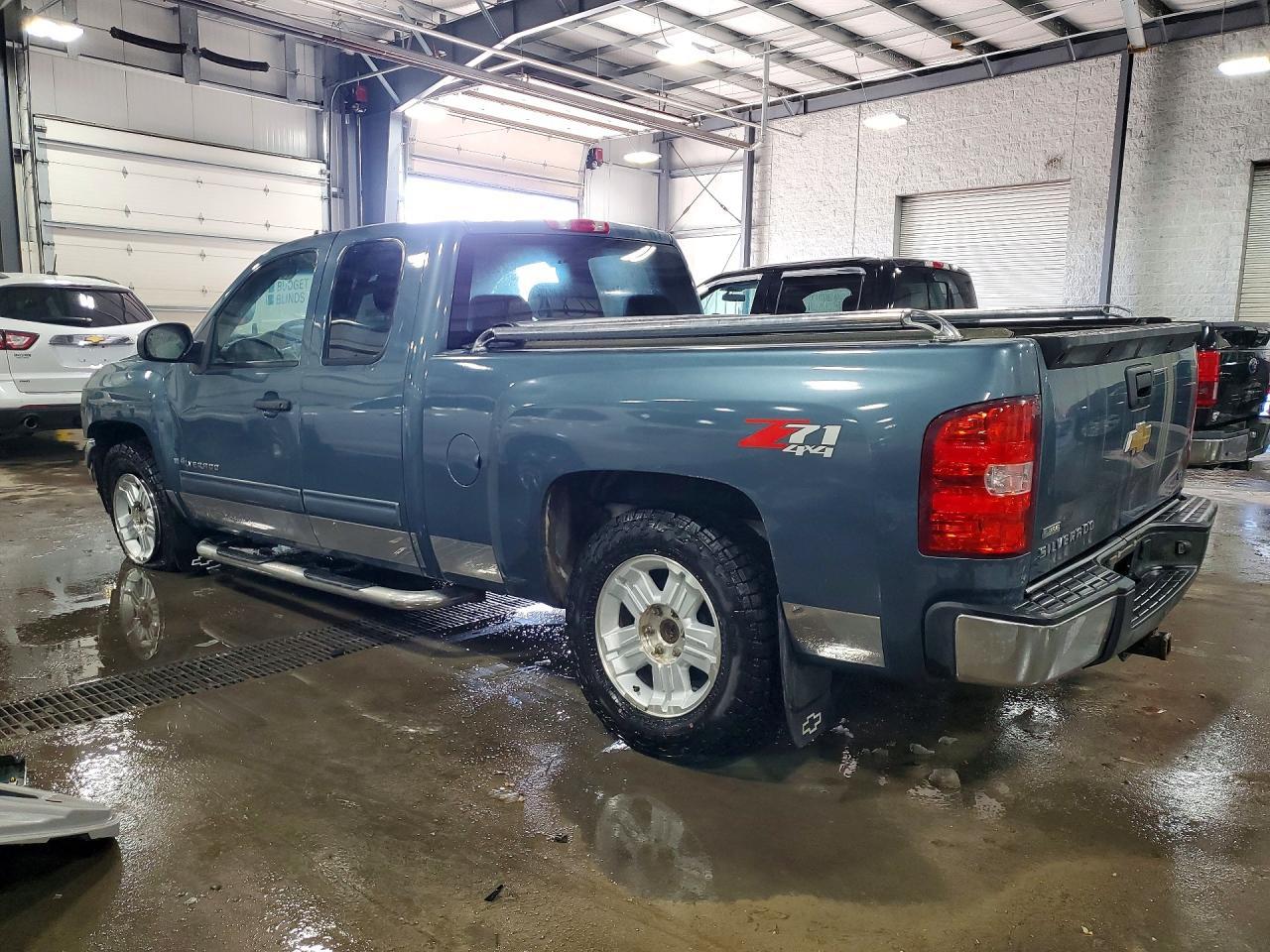 2009 Chevrolet Silverado K1500 Lt - Image 2