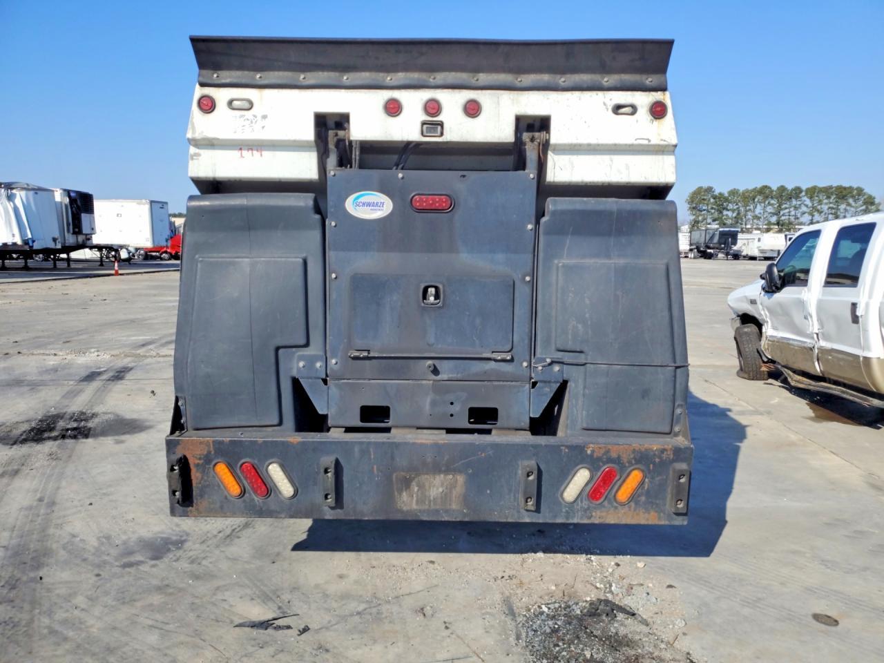 2017 Isuzu Npr Hd - Image 6