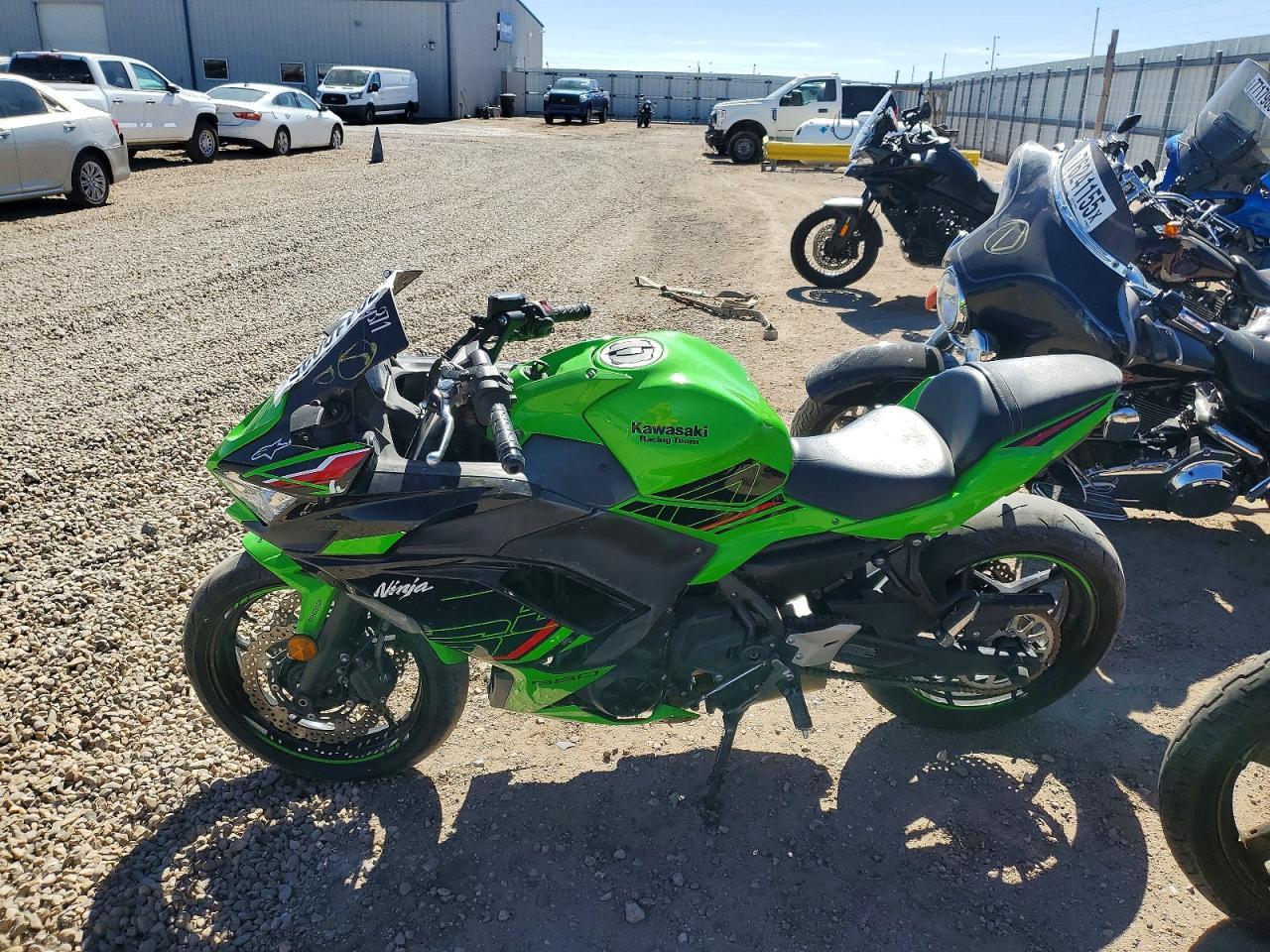 2024 Kawasaki Ex650 P - Фото 3
