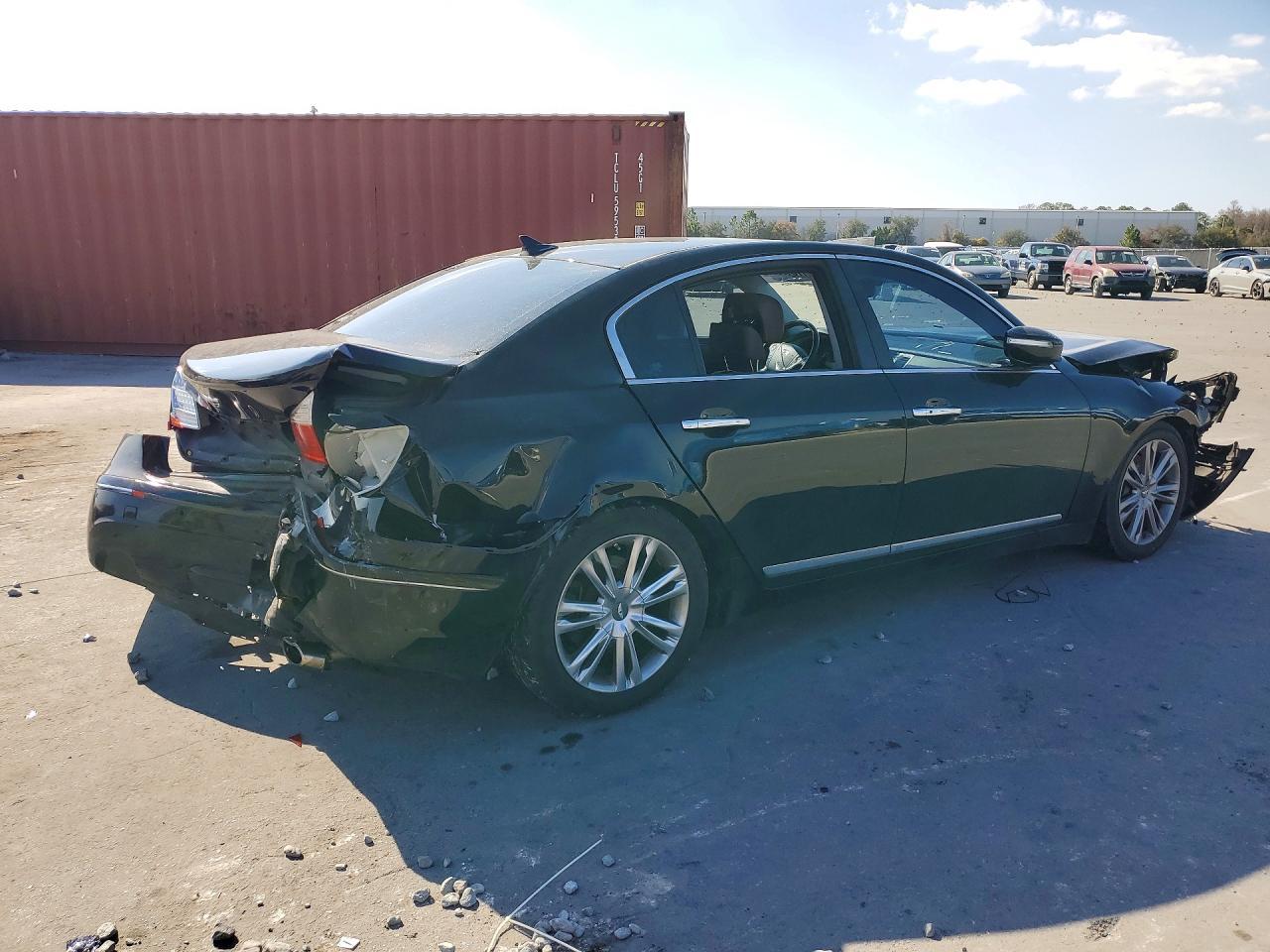 2011 Hyundai Genesis 4.6L - Фото 3