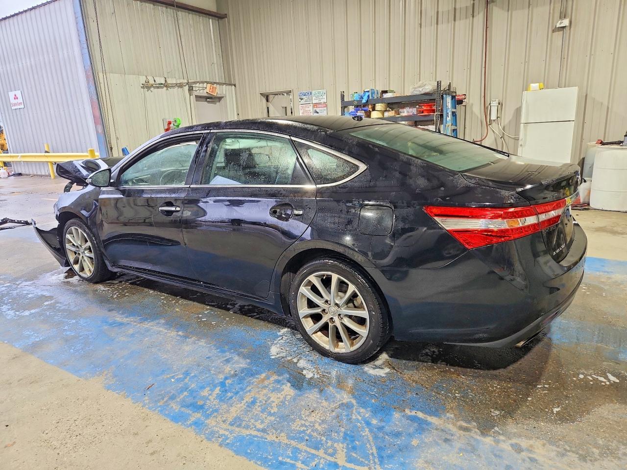 2014 Toyota Avalon Base - Image 2
