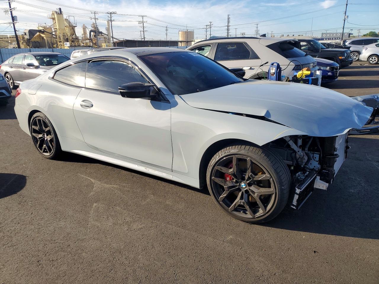 2026 BMW M440Xi - Image 4