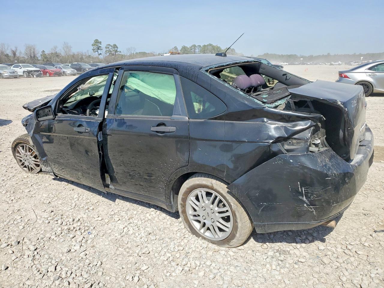 2011 Ford Focus Se - Image 2