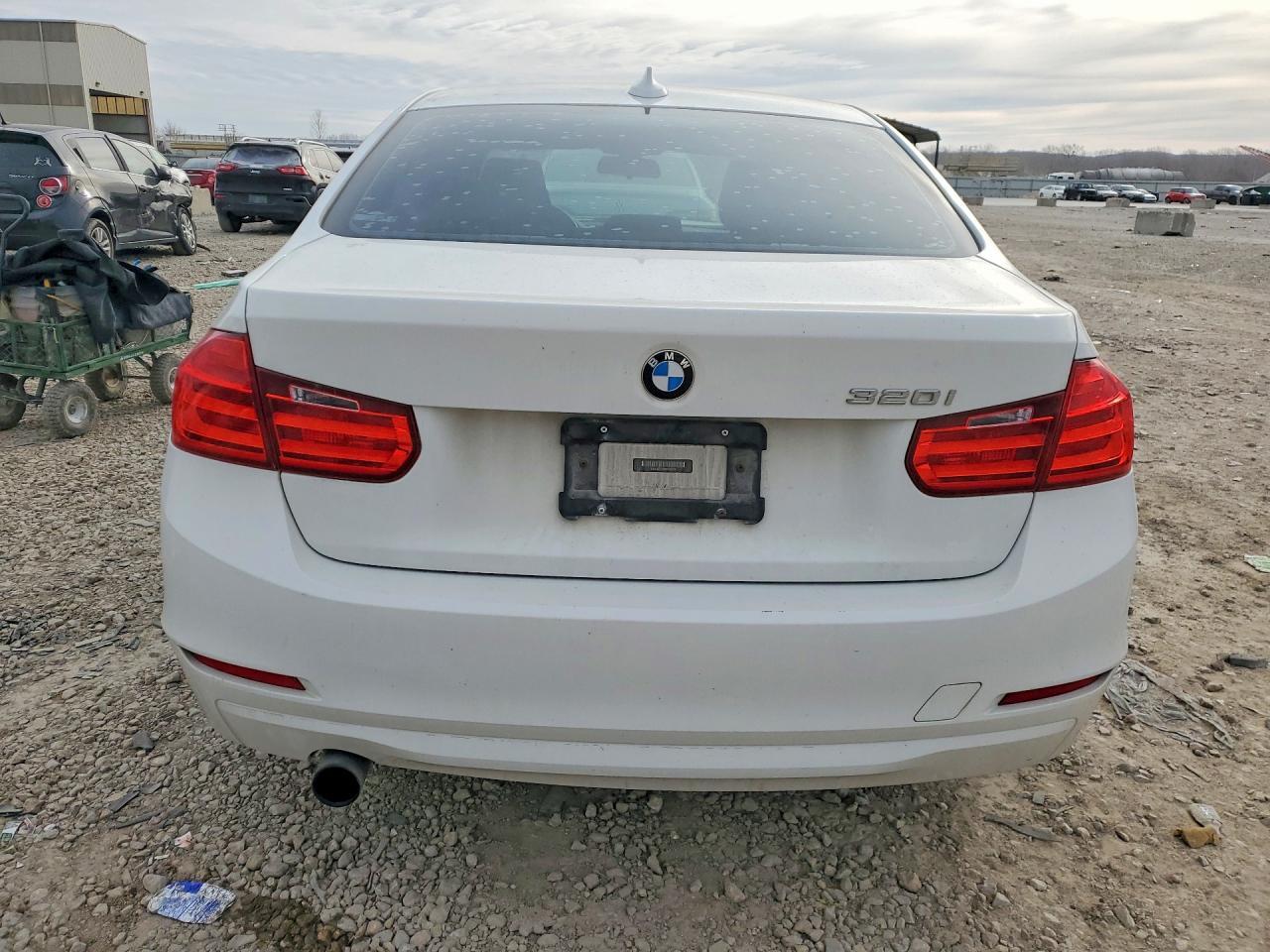 2015 BMW 320 I - Image 6
