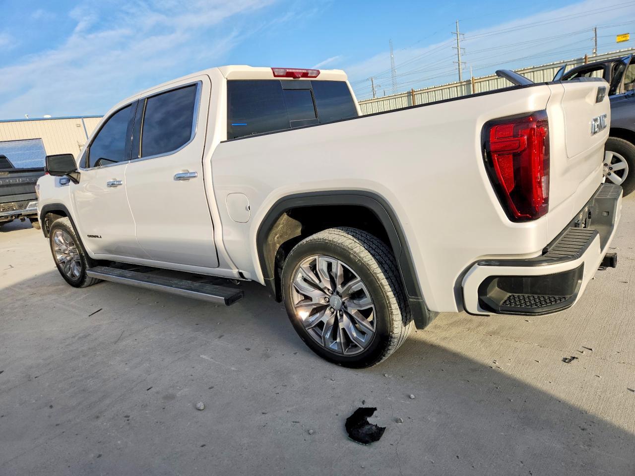 2023 GMC Sierra C1500 Denali - Image 2