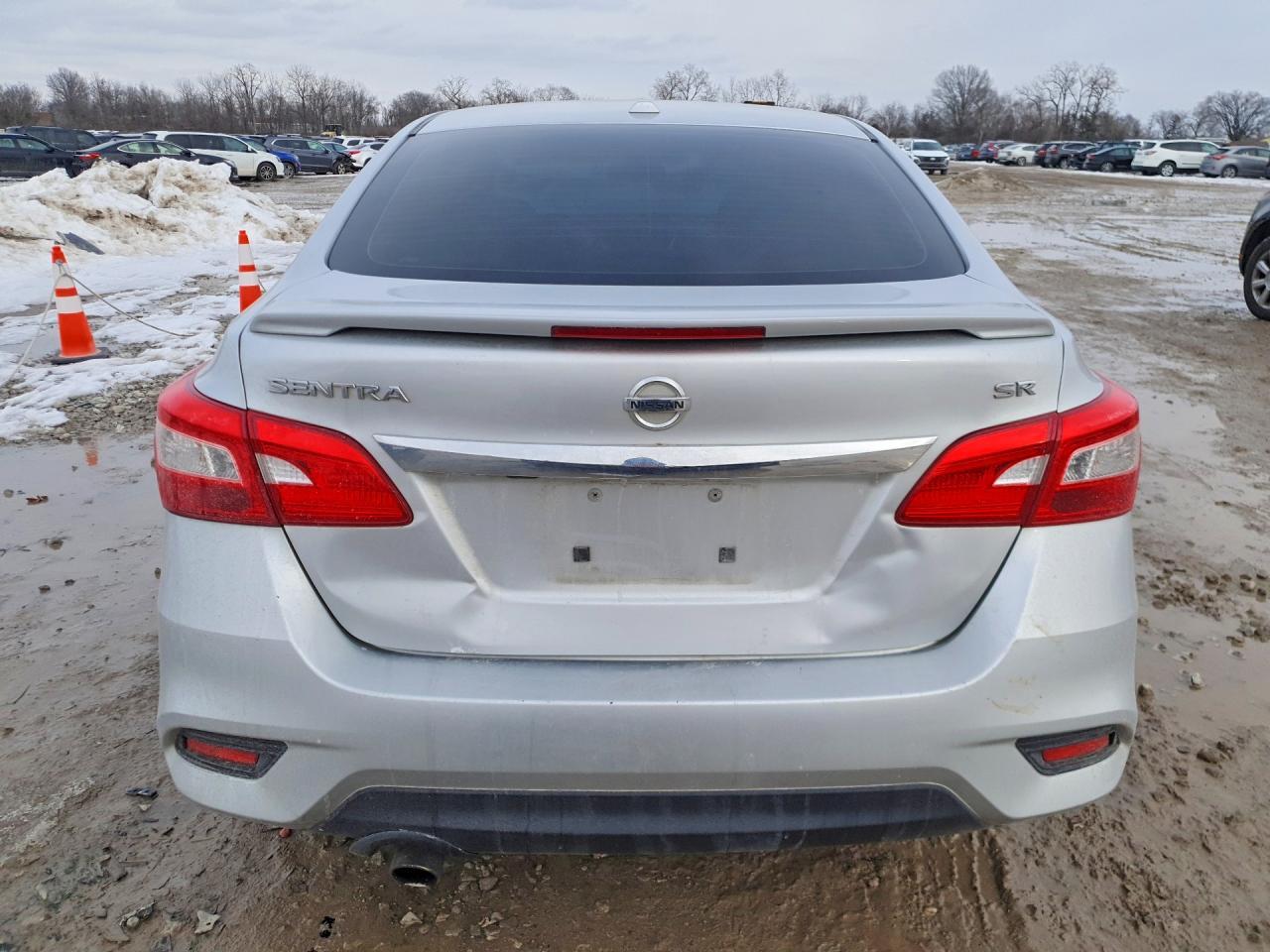 2019 Nissan Sentra S - Фото 6