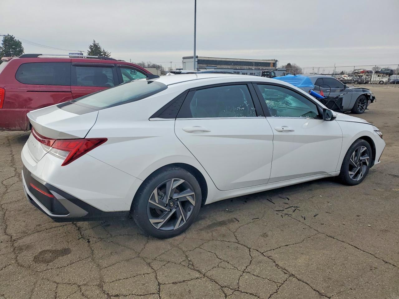 2024 Hyundai Elantra Sel - Фото 3