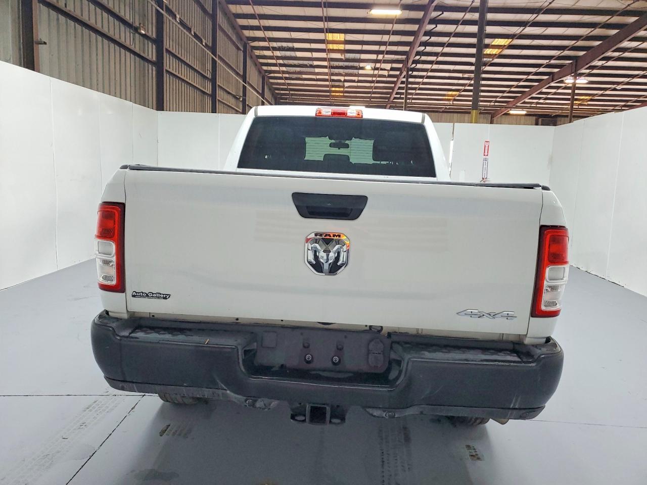 2022 Ram 2500 Tradesman - Фото 6