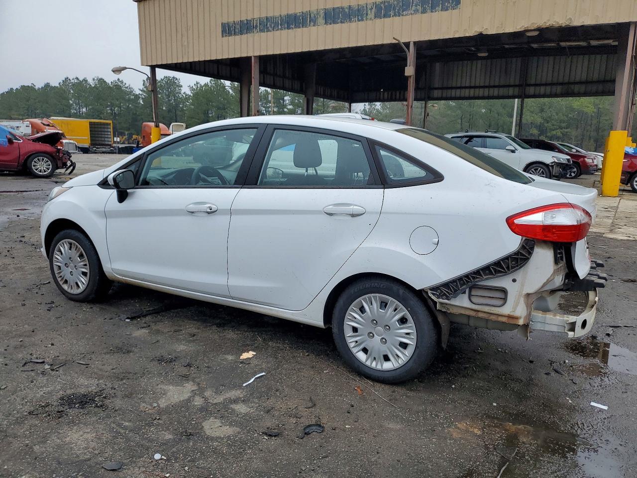 2019 Ford Fiesta S - Image 2