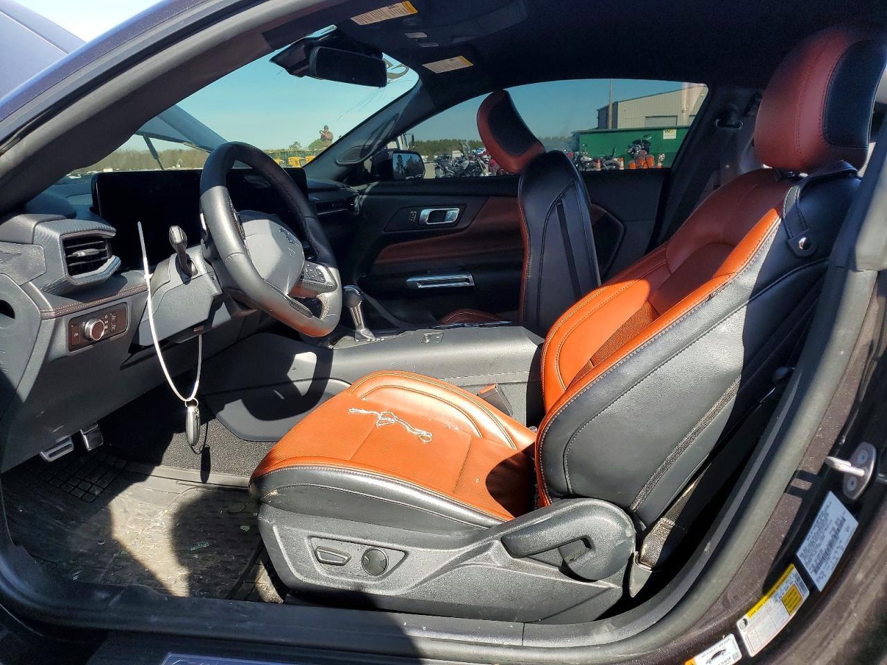 2024 Ford Mustang Gt - Фото 7