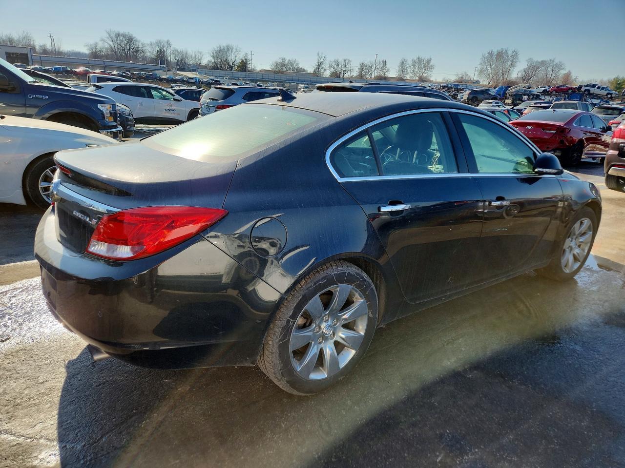 2013 Buick Regal Premium - Image 3