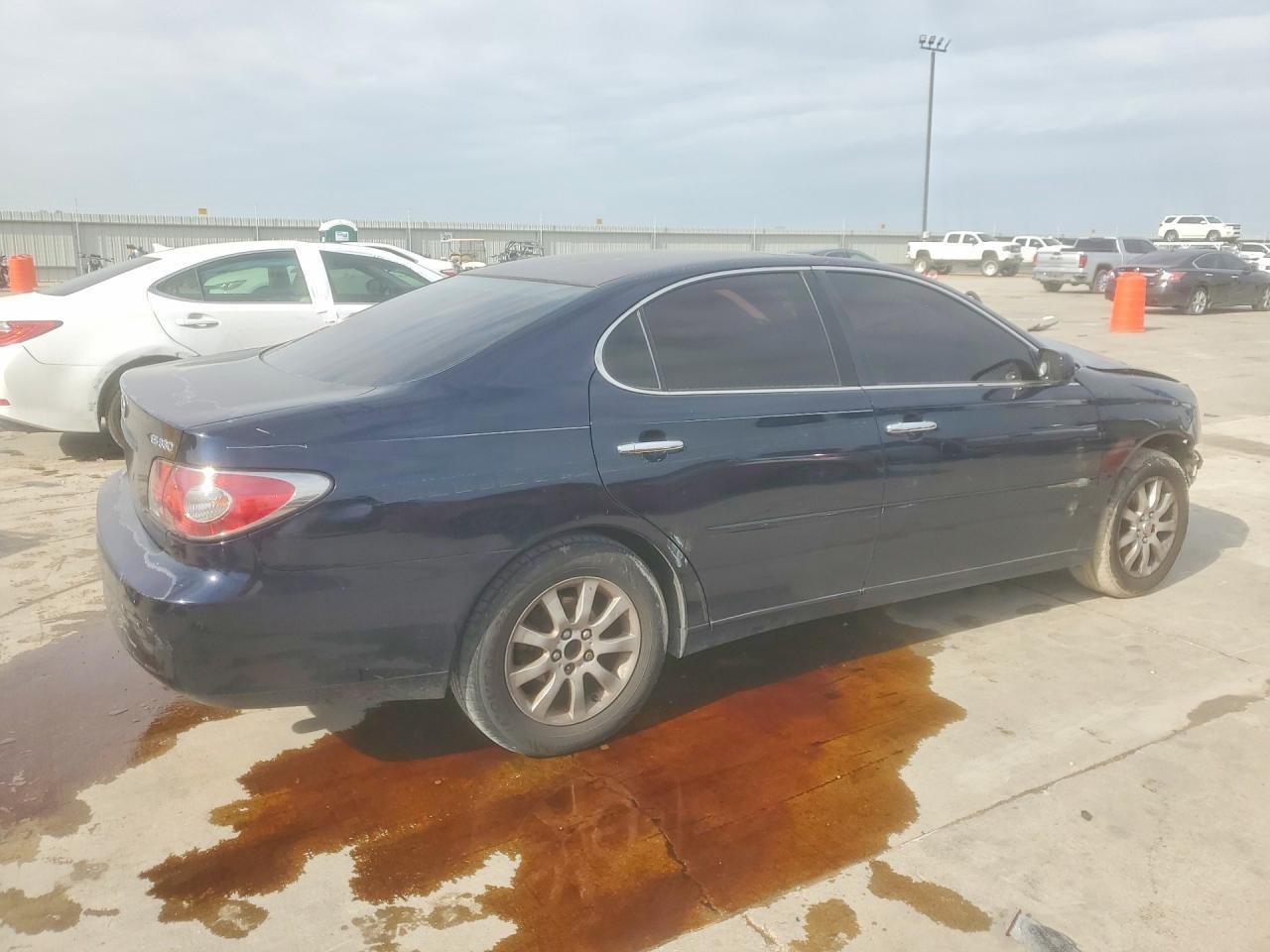 2004 Lexus Es 330 - Image 3