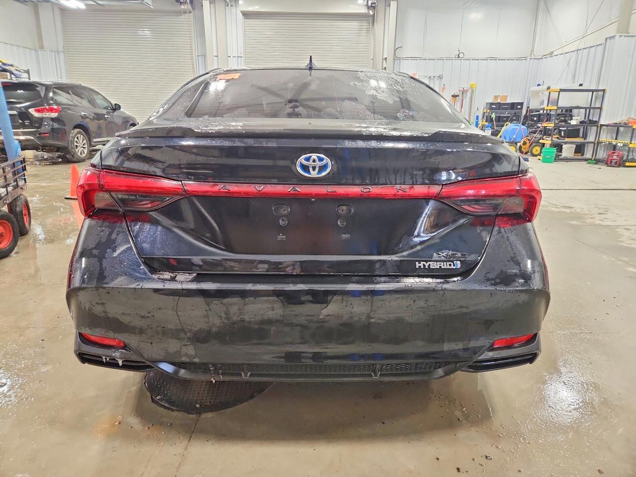 2021 Toyota Avalon Hybrid Xse - Фото 6
