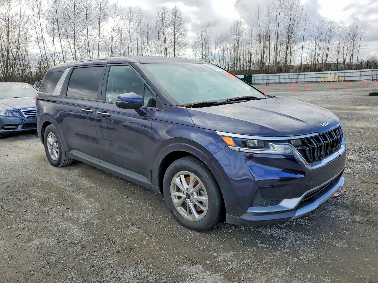 2022 Kia Carnivalxe - Image 4