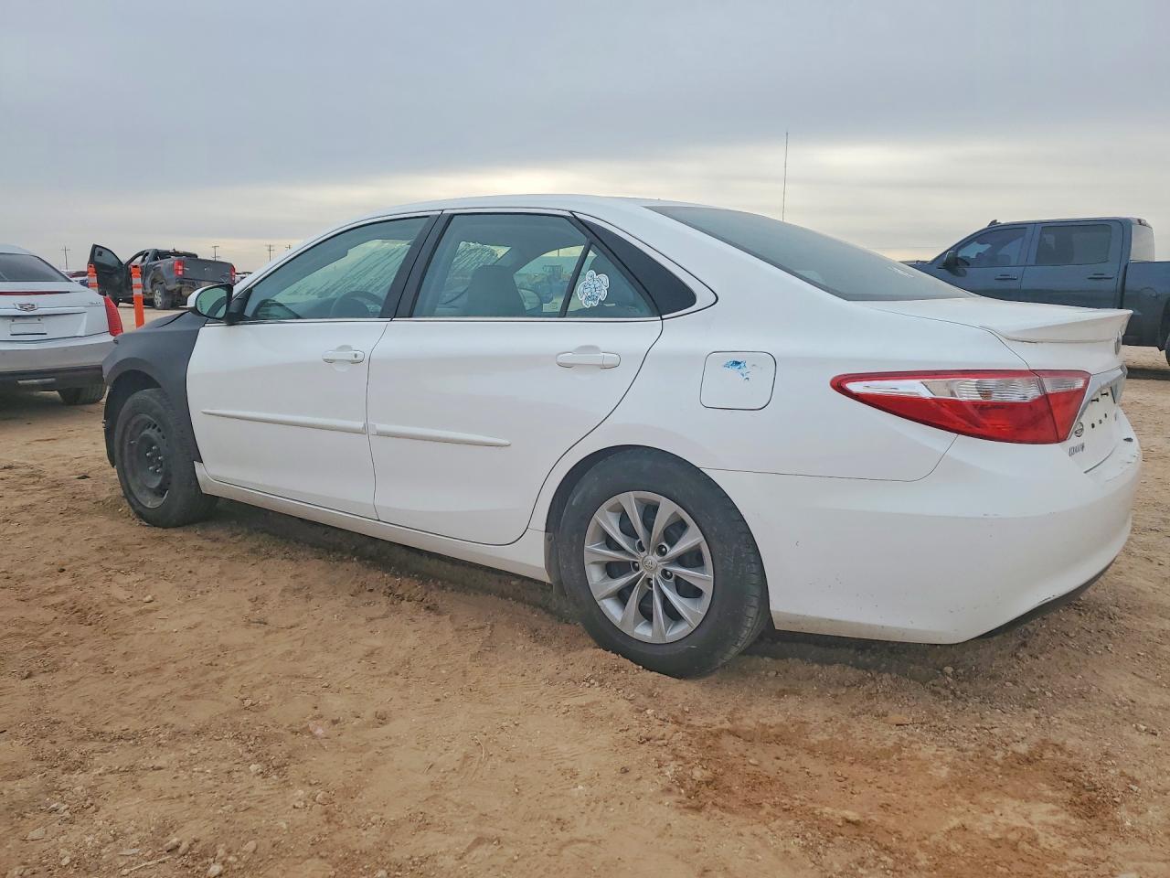 2017 Toyota Camry Le - Image 2