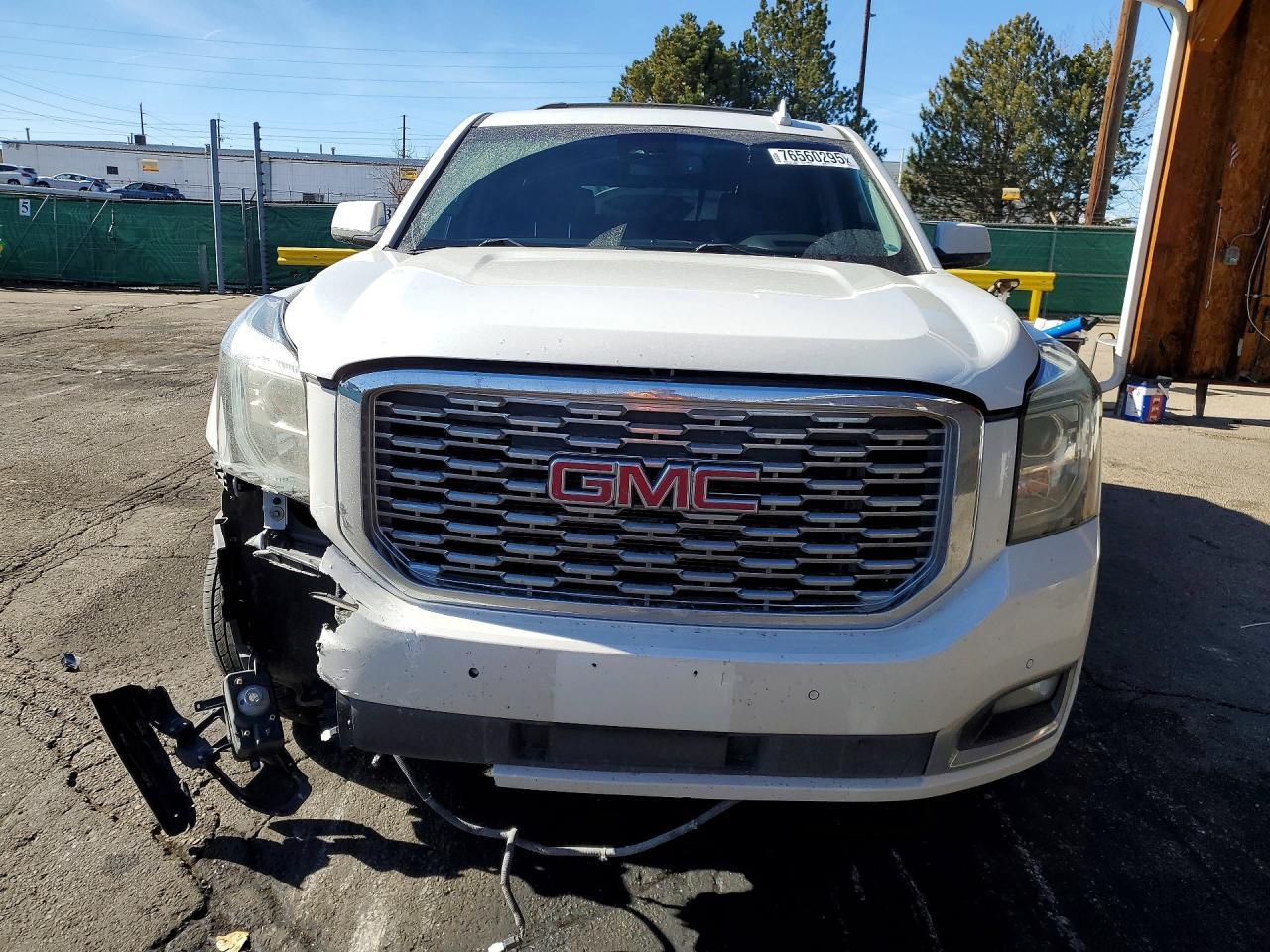 2016 GMC Yukon Denali - Фото 5