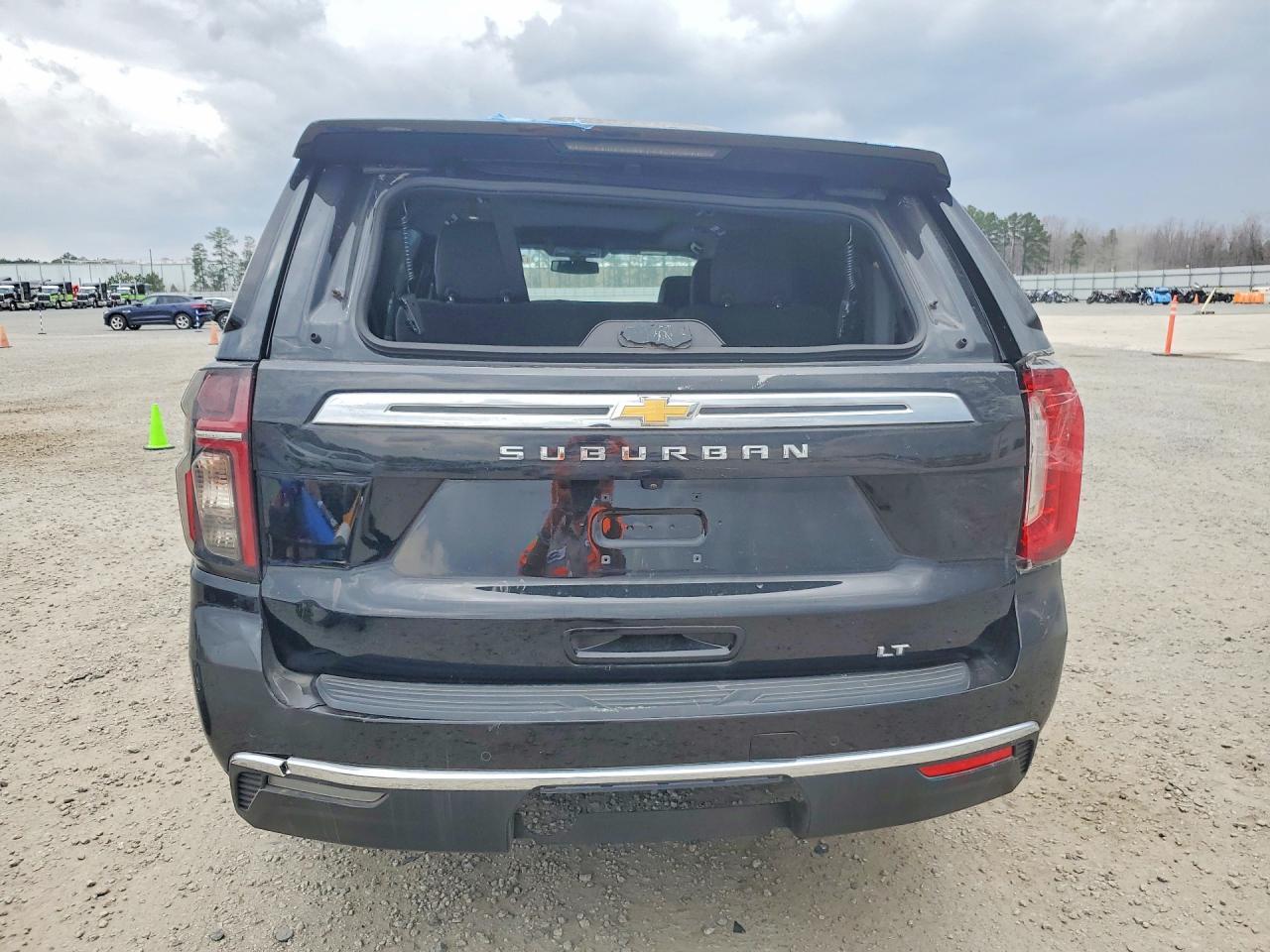 2023 Chevrolet Suburban K1500 Lt - Image 6