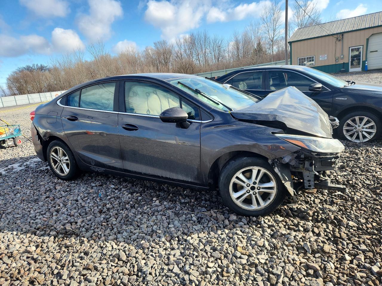 2016 Chevrolet Cruze L Ma - Image 4