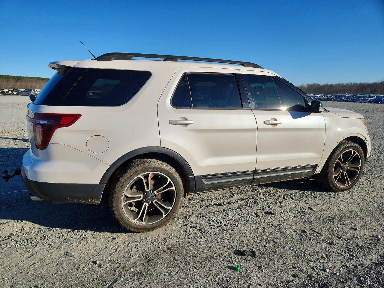 2015 Ford Explorer Sport - Фото 3