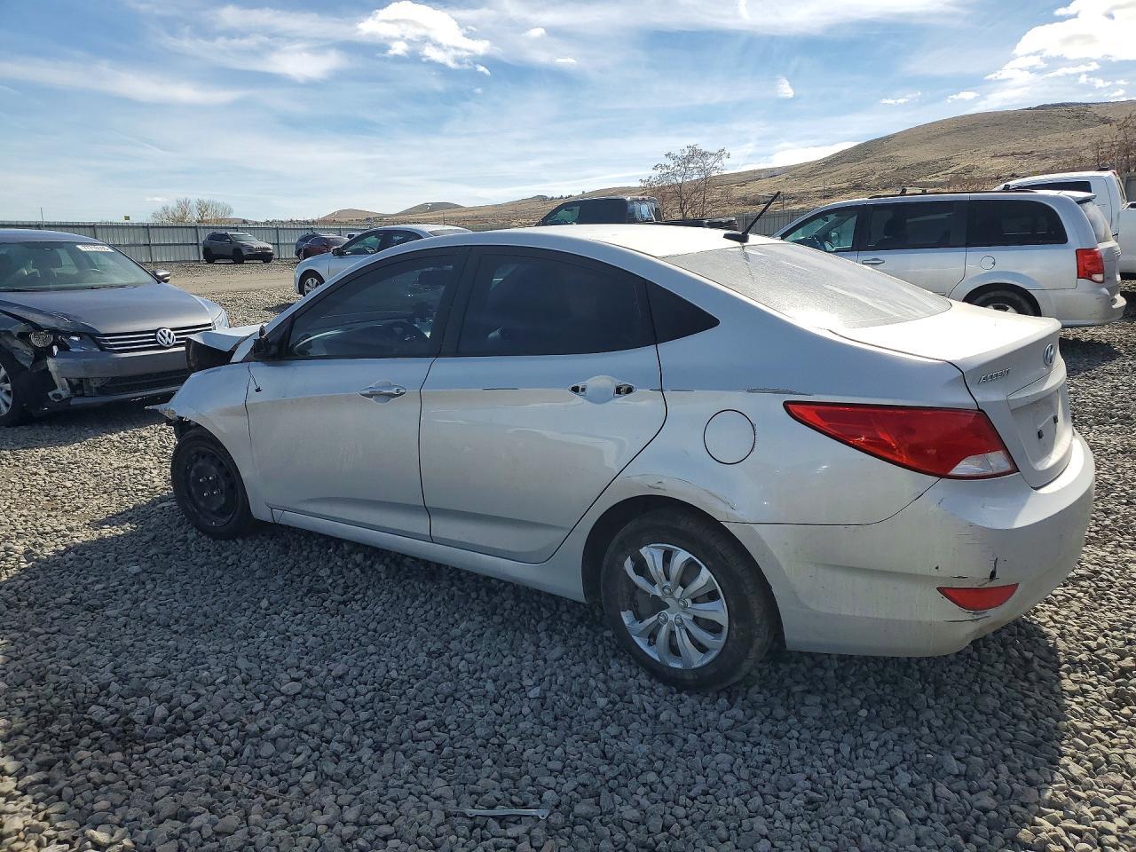 2016 Hyundai Accent Se - Image 2