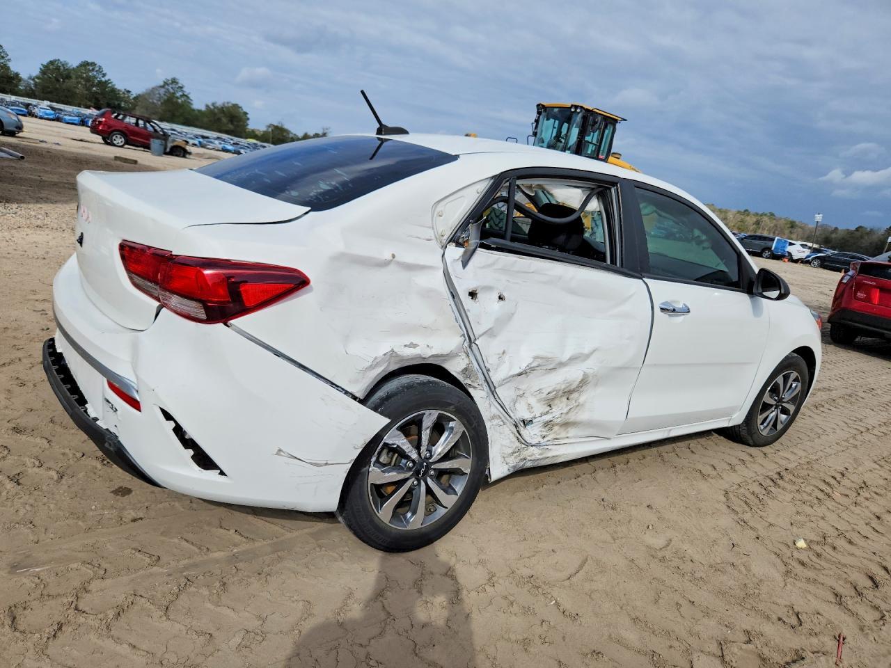 2022 Kia Rio S - Image 3