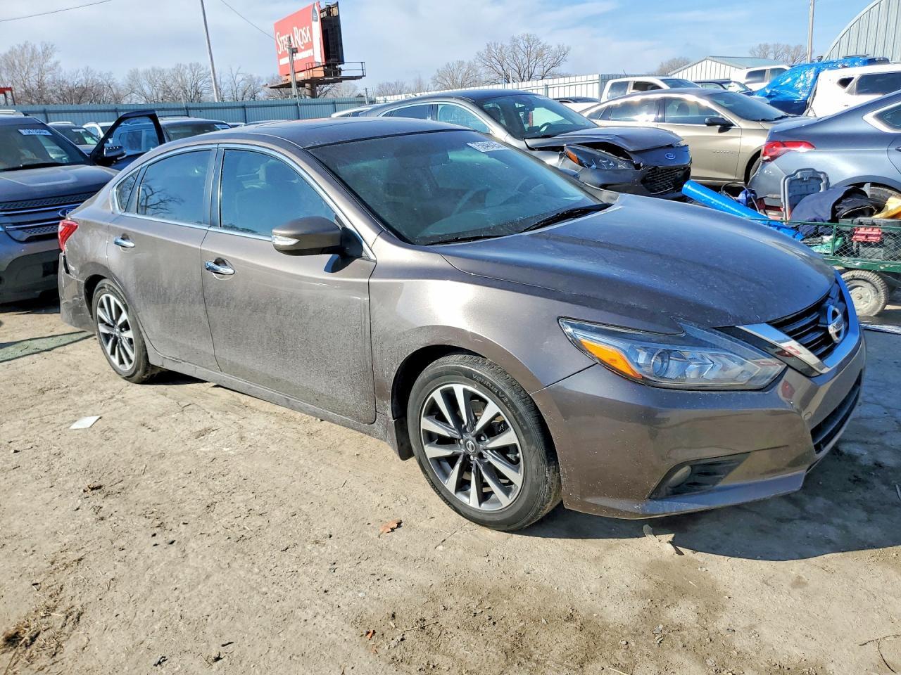 2016 Nissan Altima 2.5 - Фото 4