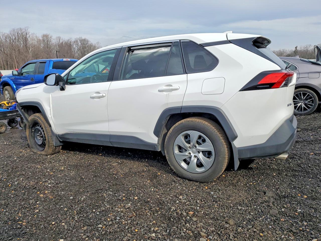 2023 Toyota Rav4 Le - Фото 2