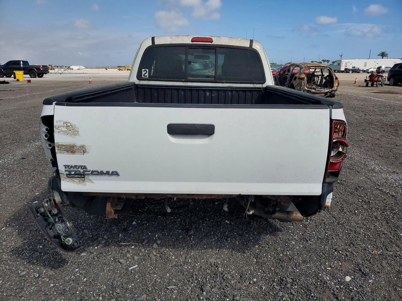 2015 Toyota Tacoma Base - Фото 6