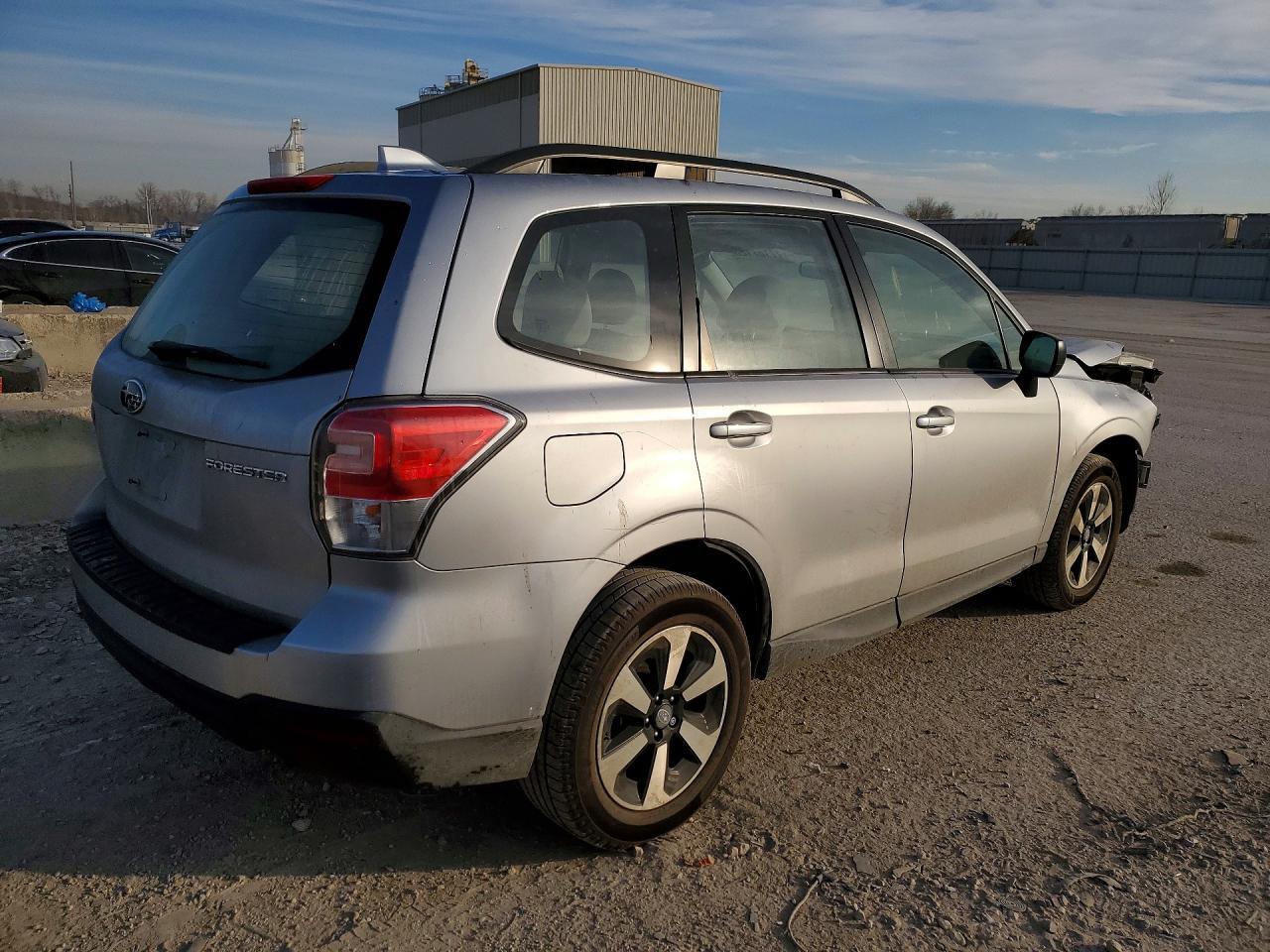 2018 Subaru Forester 2.5I - Фото 3