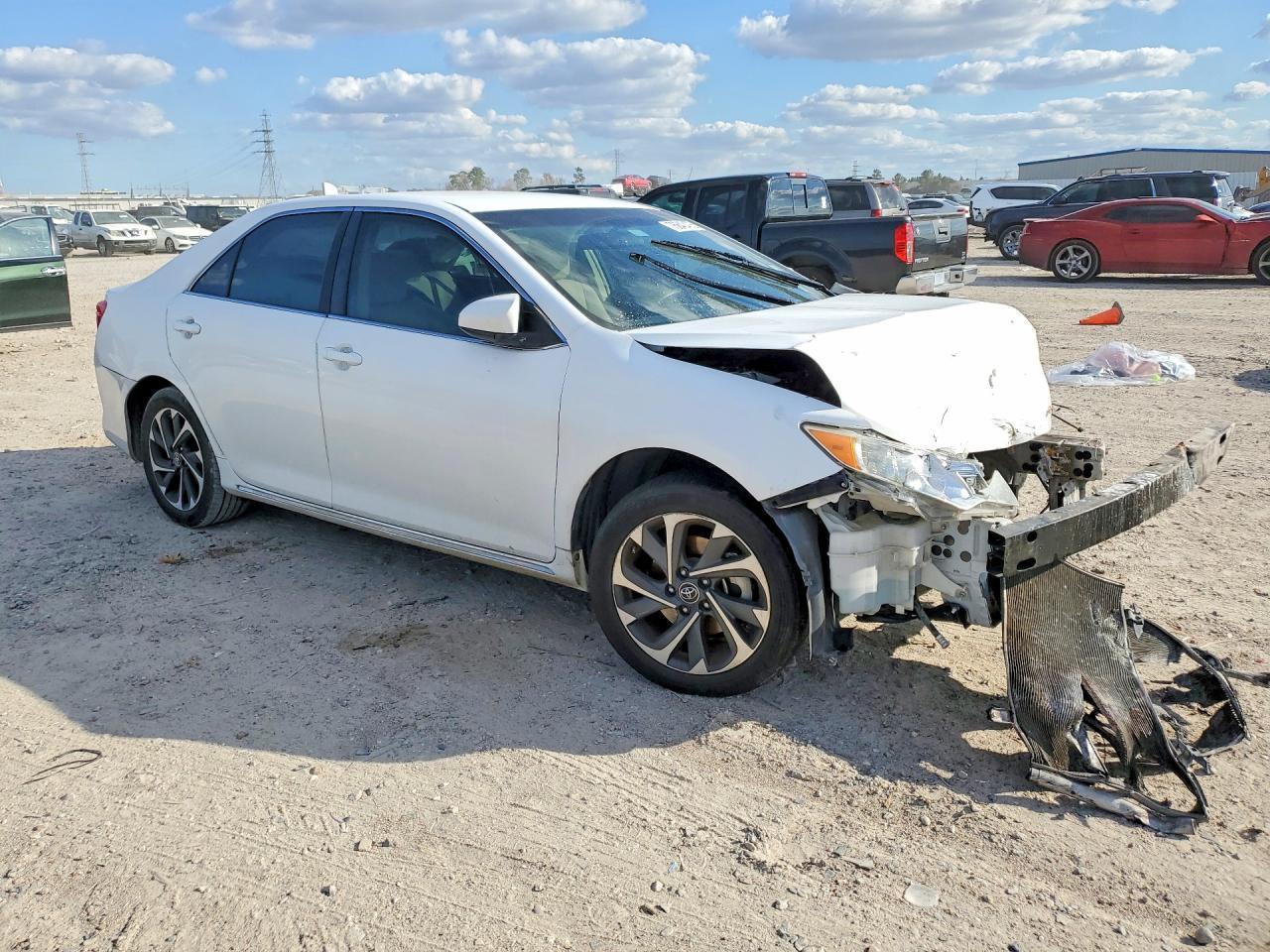 2012 Toyota Camry Base - Фото 4