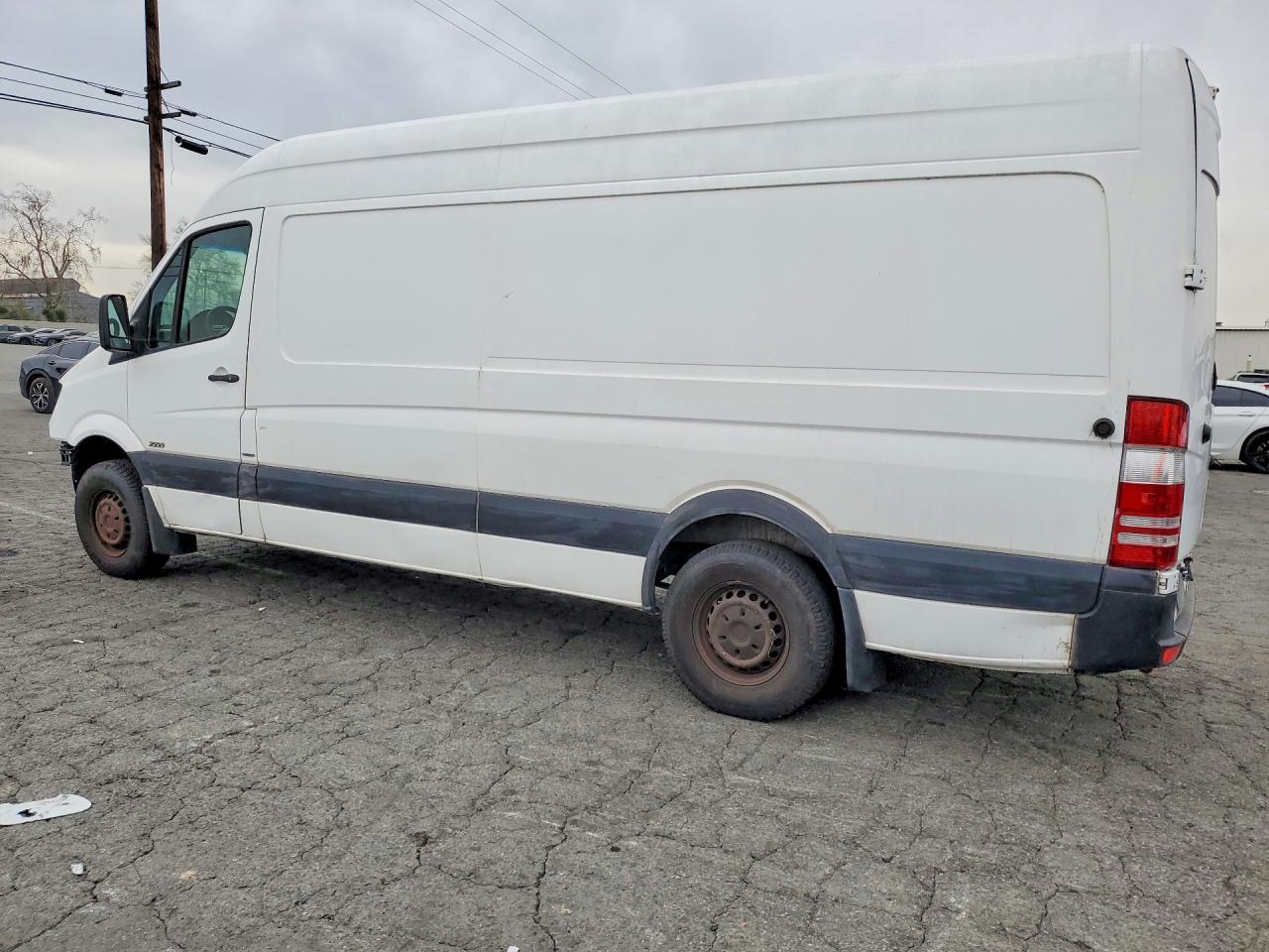 2011 Mercedes-Benz Sprinter 2500 - Image 2