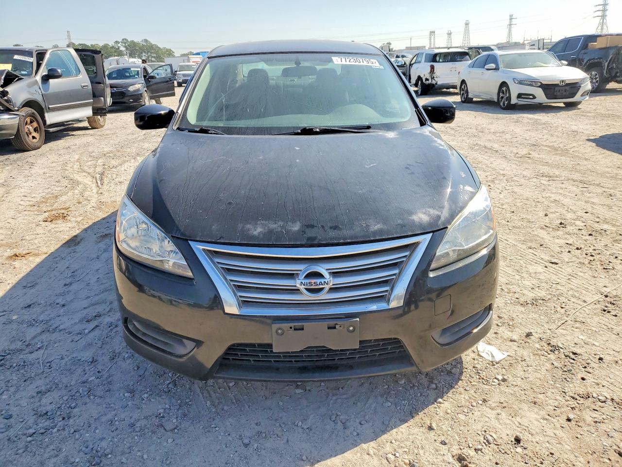2015 Nissan Sentra S - Фото 5