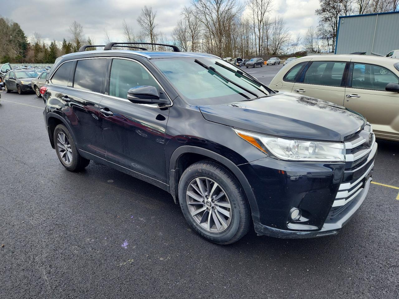 2019 Toyota Highlander Se - Фото 4