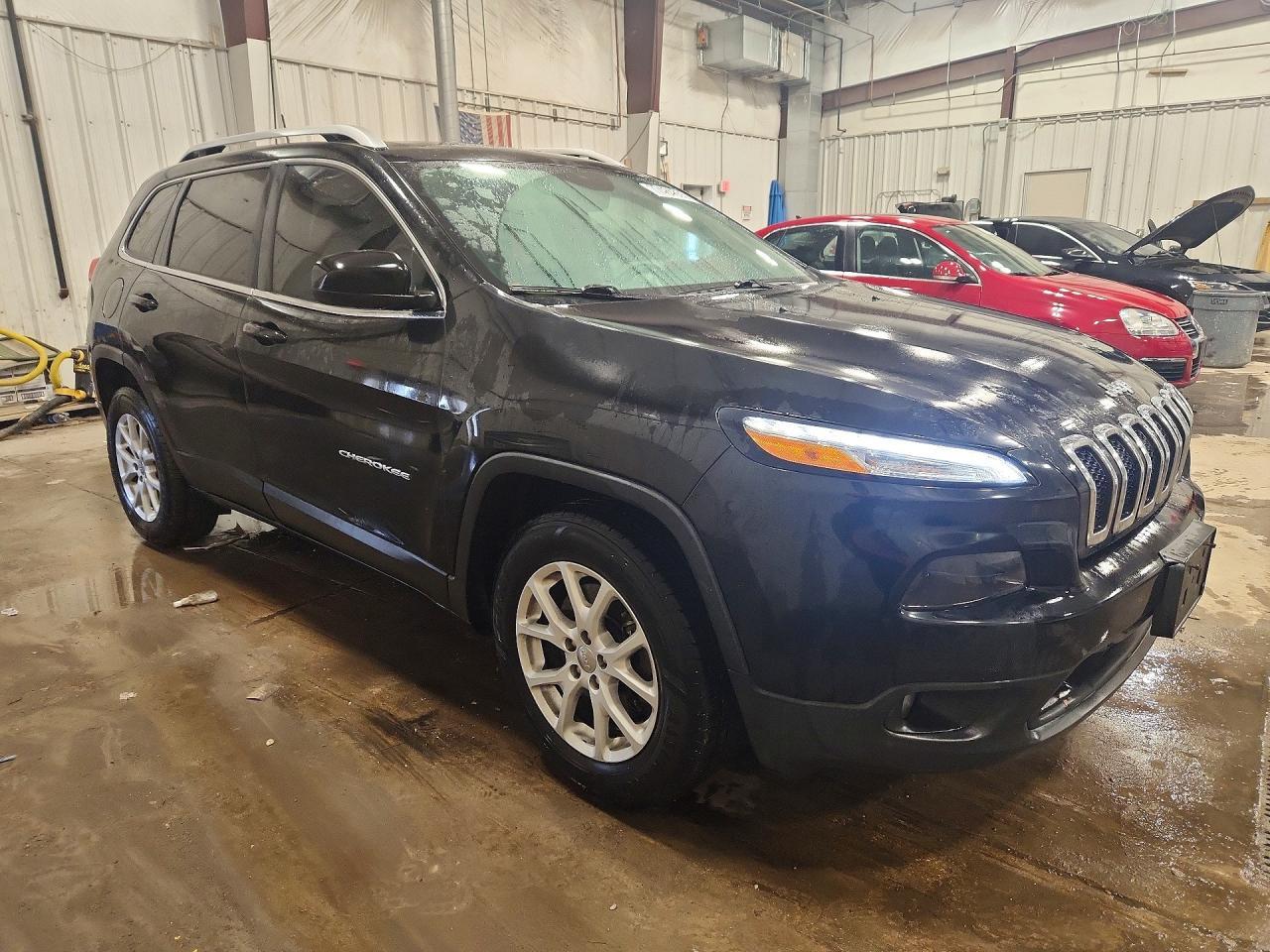 2017 Jeep Cherokee Latitude - Image 4