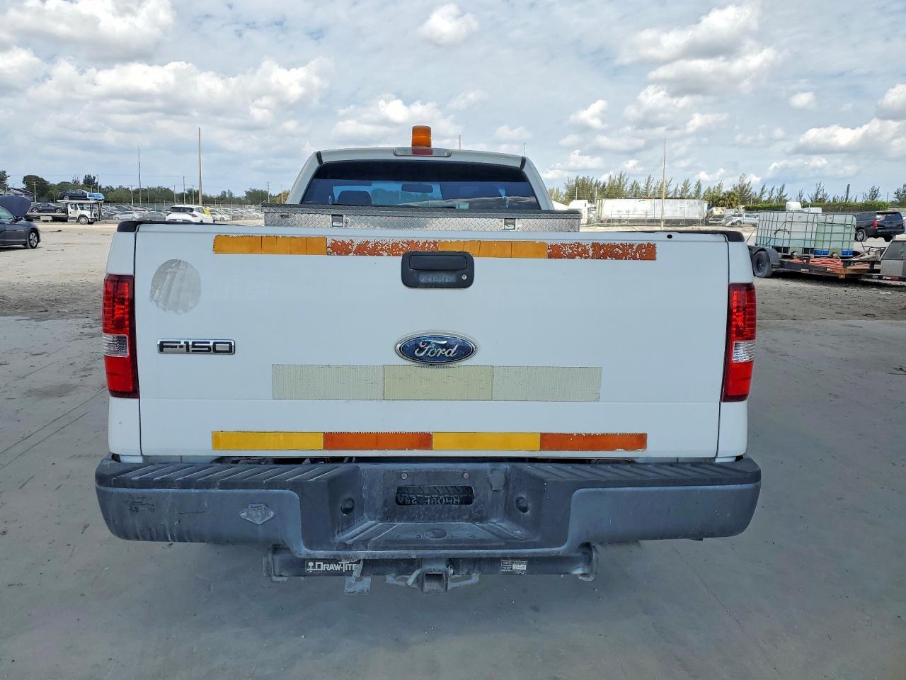 2008 Ford F150 - Image 6