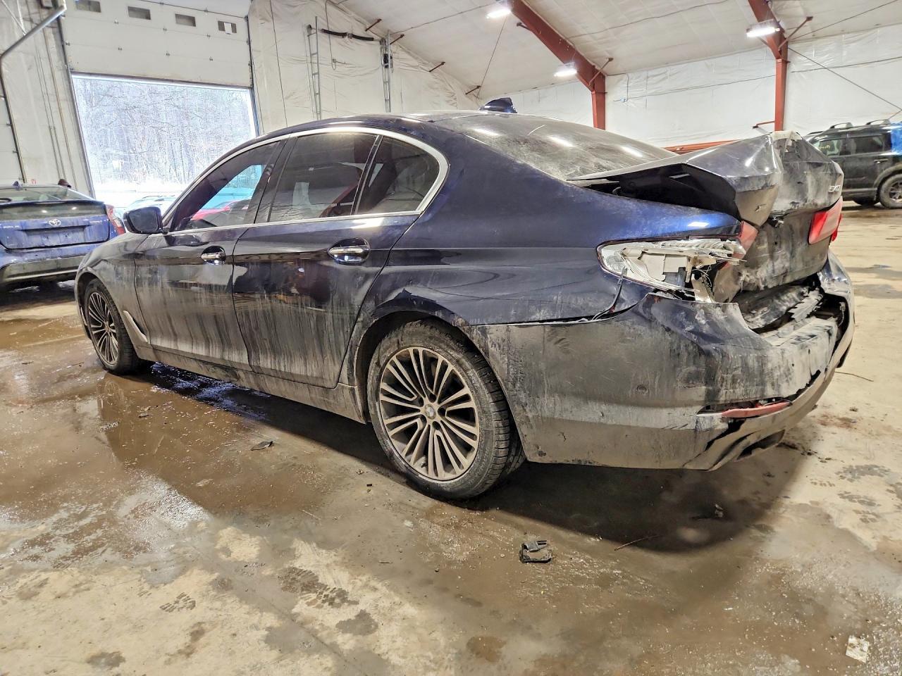 2017 BMW 540 Xi - Фото 2