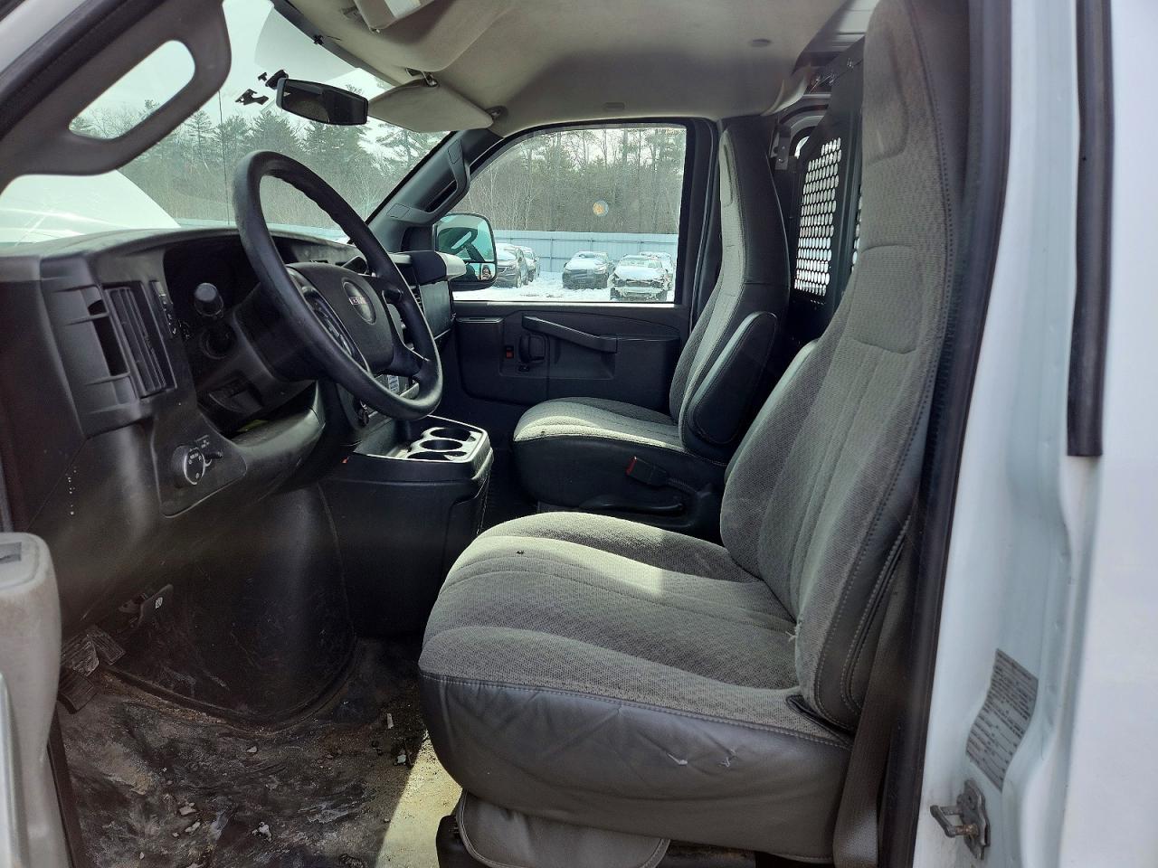 2016 GMC Savana G2500 - Фото 7