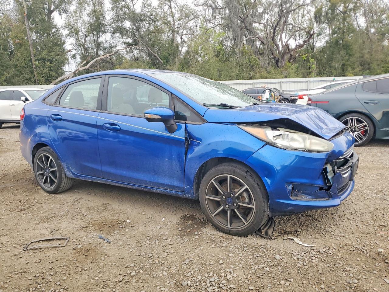 2018 Ford Fiesta Se - Фото 4
