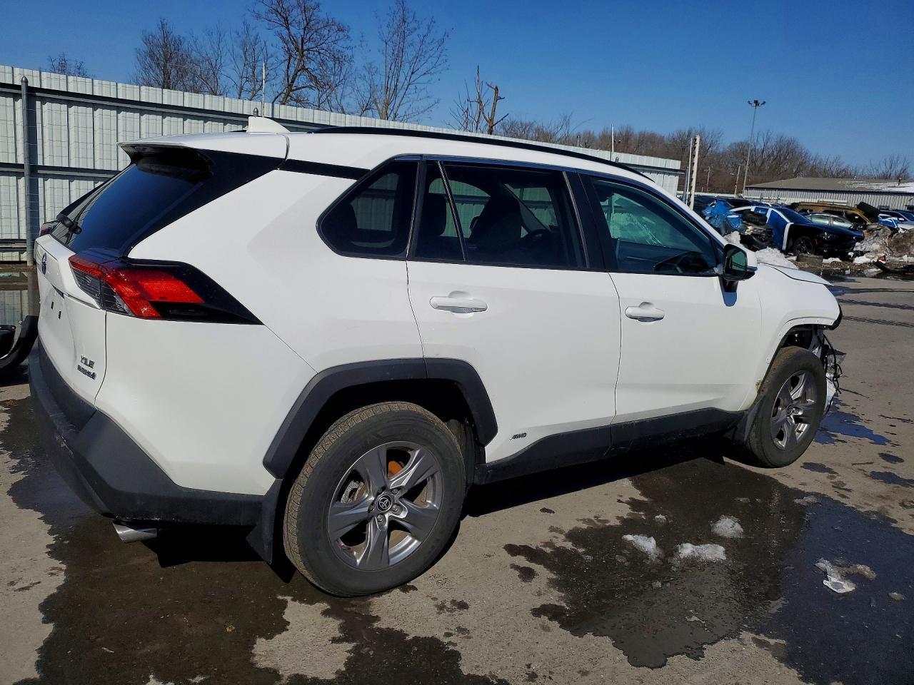 2024 Toyota Rav4 Hybrid Xle - Фото 3
