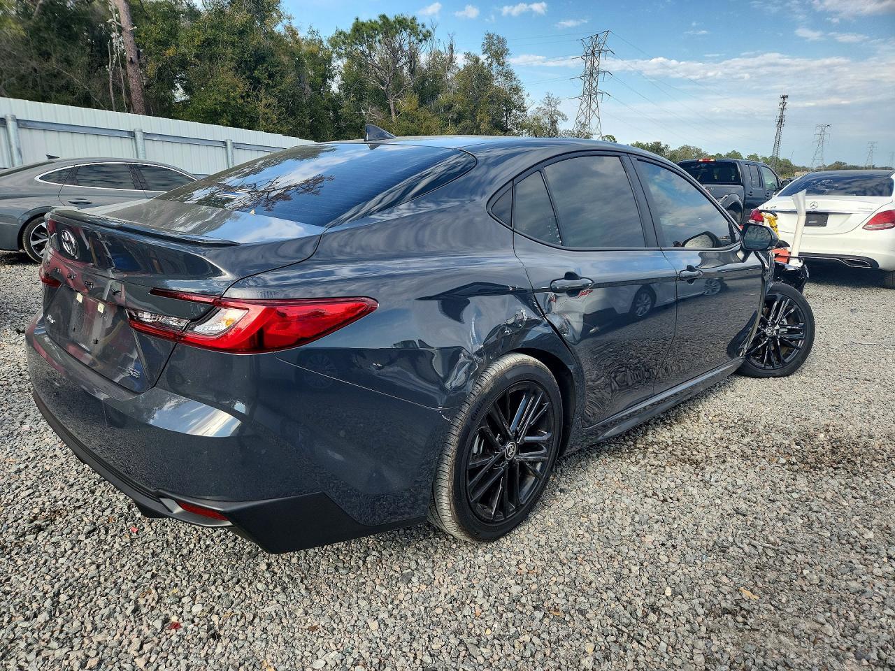 2025 Toyota Camry Xse - Image 3